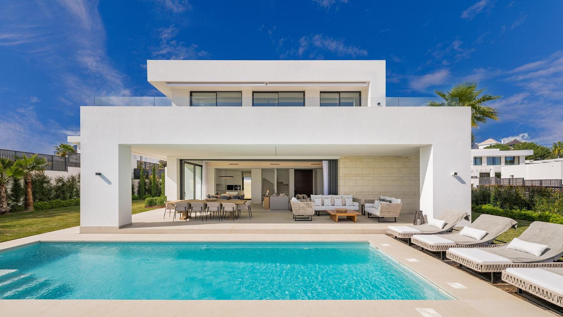 Villa Luxury In - Cipres